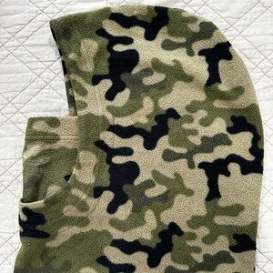 GUC- Kids' Burton Burke Hood- sz  1sz: 24cm x 39cm